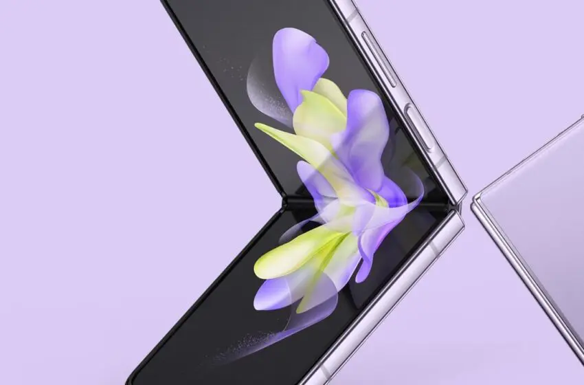  Samsung collaborates with fashion house Maison Margiela