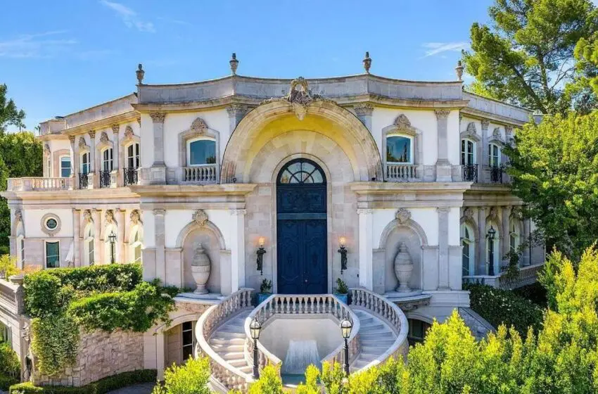  A look inside Mariah Carey’s Beverly Hills home