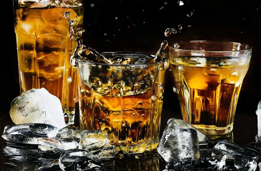  Know the right glass with your whisky