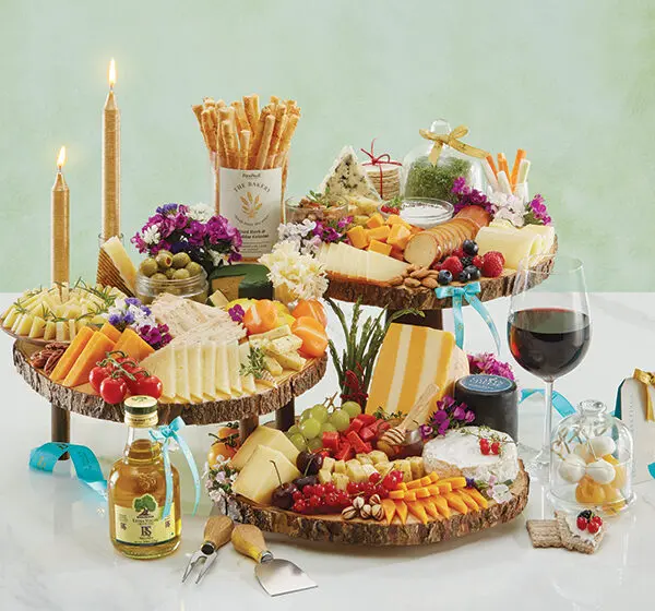  Friendship Day: The 10 yummiest food platters and hampers perfect for your friends
