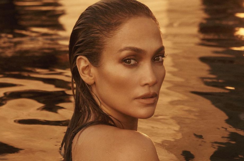  Right in time for Christmas, Jennifer Lopez launches her beauty line