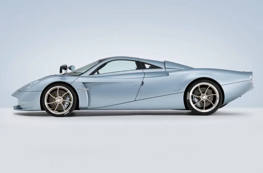  Pagani unveils its limited edition Huayra Codalunga