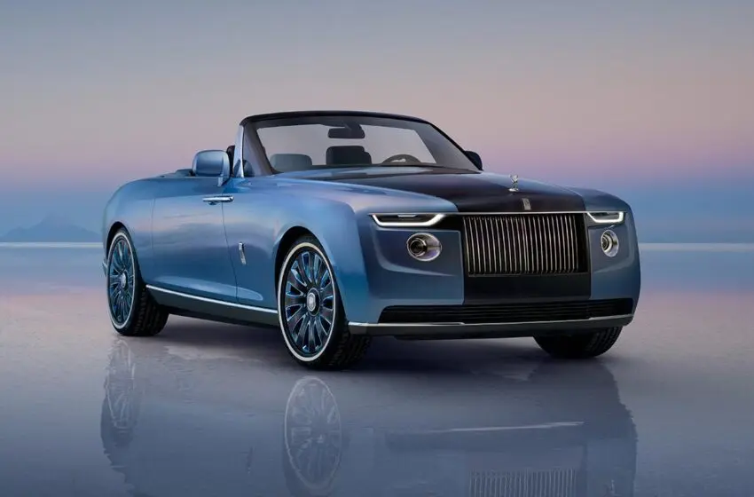 Rolls-Royce reports highest sales in history during 2021 