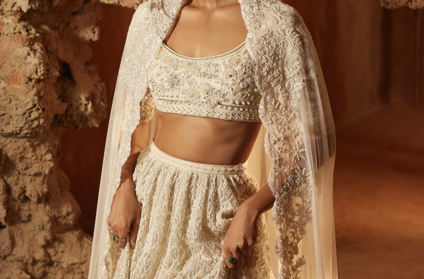  Ridhi Mehra launches bridal collection with Lisa Haydon as the muse