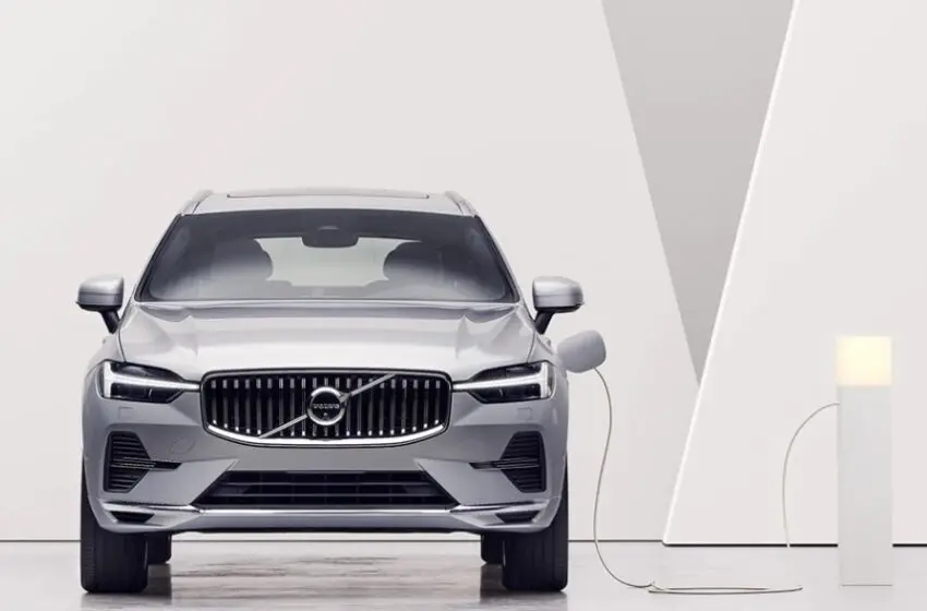  Volvo launches its first EV, XC40 Recharge in India; will go fully electric by 2030