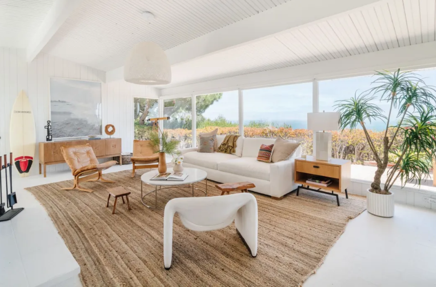  Emma Stone’s Malibu home listed on Sotheby’s for 6.2 million