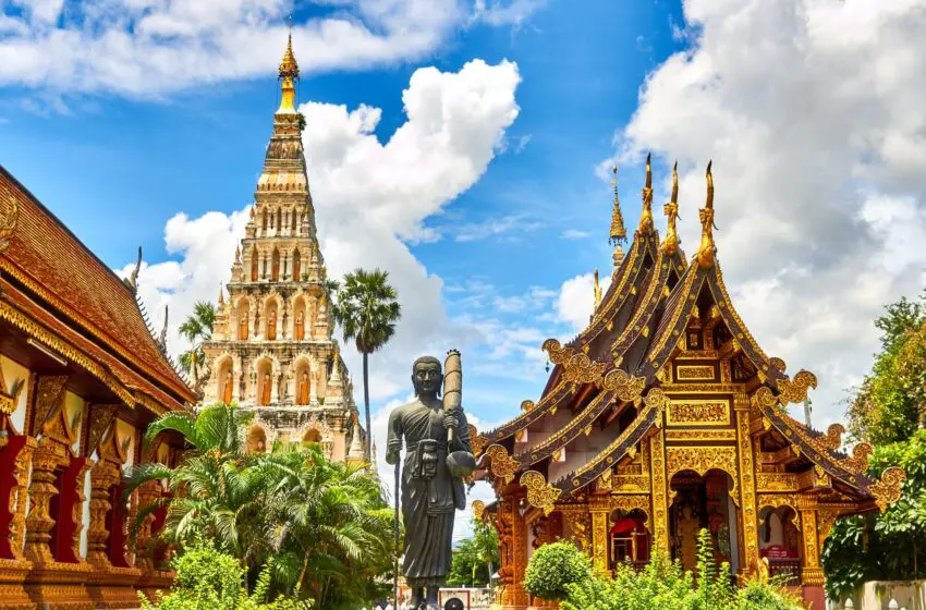  Best countries and cities for travelling solo for the first-time