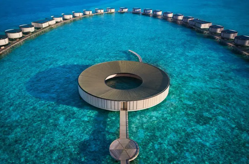  Step inside Ritz-Carlton’s first luxury retreat in the Maldives