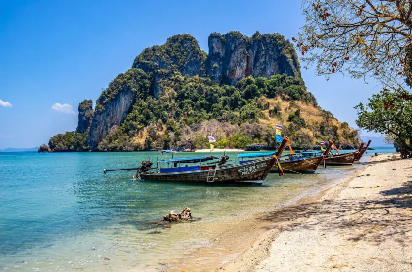  Take a trip to these pristine beaches at Andaman and Nicobar Islands
