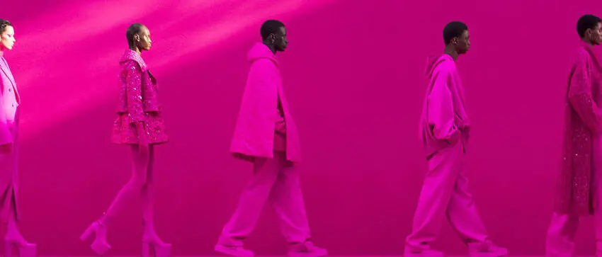  Paris Fashion Week: Valentino goes pink, Kim Kardashian arrives in Balenciaga