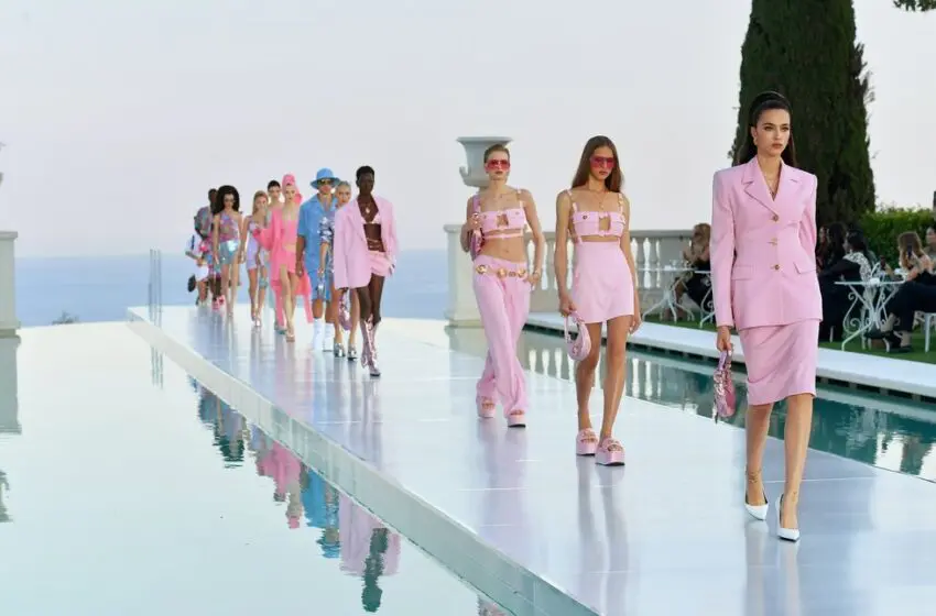  Dua Lipa X Versace collection, La Vacanza