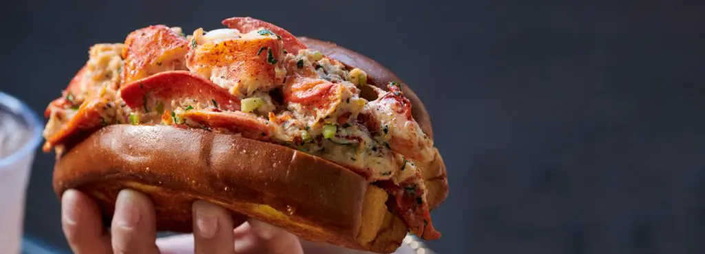 New York's Central Park Boathouse restaurant reopens 
