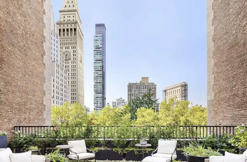  Jennifer Lopez’s New York penthouse  sold for $23million
