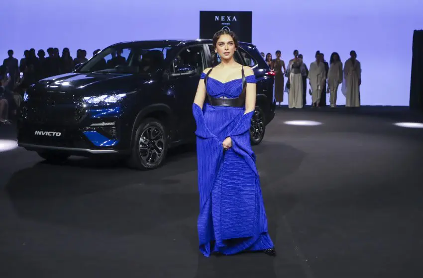  Tarun Tahiliani Debuts new prét line, OTT at Lakmé Fashion Week