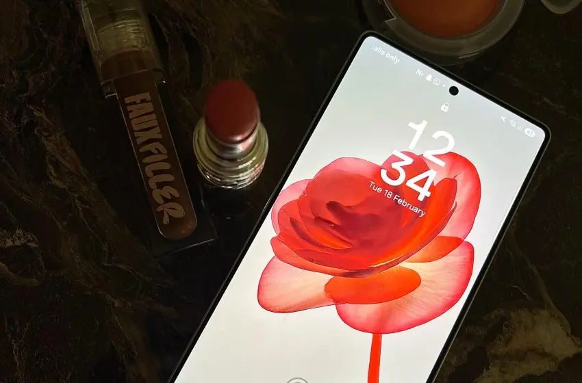  Review: Samsung Galaxy S25 Ultra is Your Pocket-Sized AI Genius