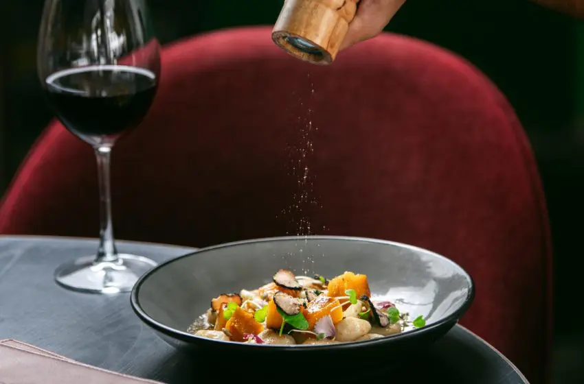  Chef decodes: The Future of Dining in 2025 