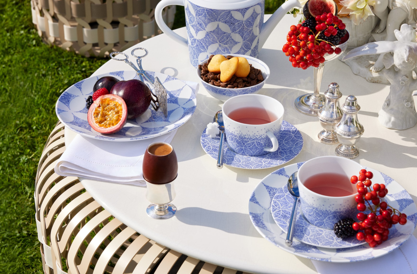  Plates, Palettes & Panache: The Rise of Artistic Tablescapes