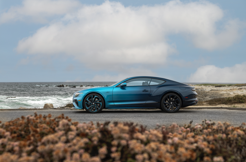  Bentley Debuts ‘Ombre by Mulliner’: A 56-Hour Masterpiece in Motion