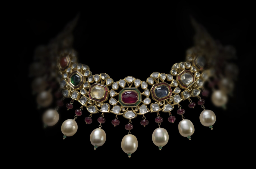  Inside the Family Heirlooms of the Rich and Famous