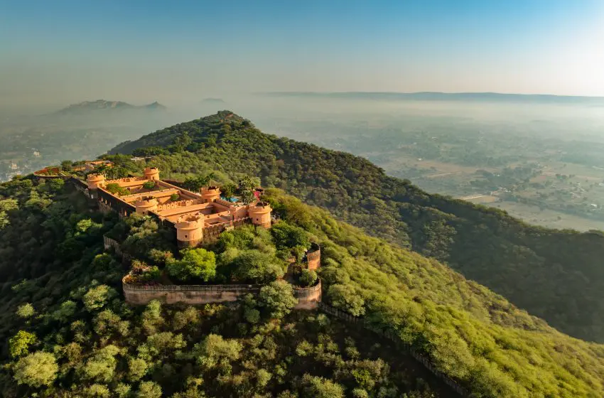  Inside Naila Fort, An Oberoi Private Residence