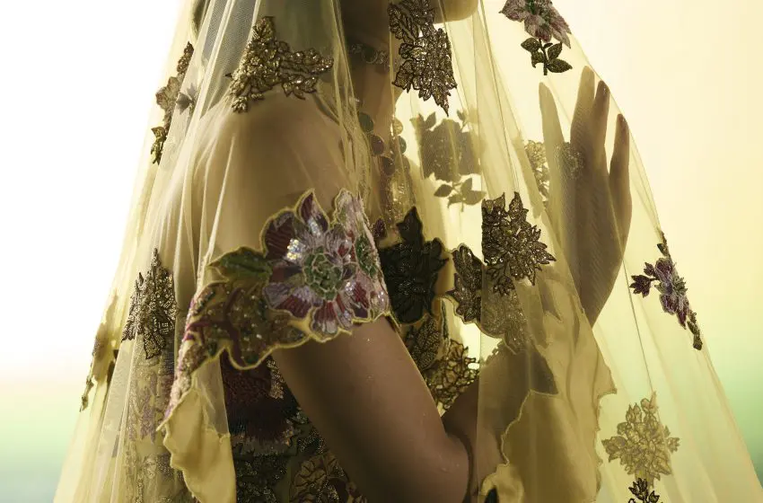  Dressing the Future: Luxury Fashion Forecast 2026