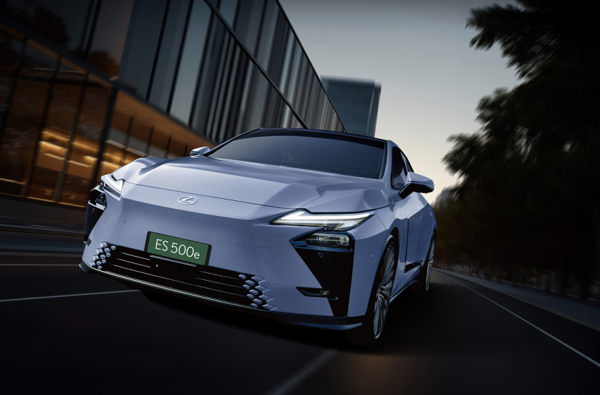  Lexus ES 2026 Debuts in India at ₹89.99 Lakh