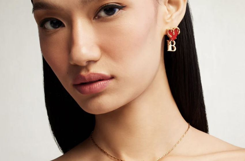  The traveller’s jewellery box: 6 pieces your next vacation needs