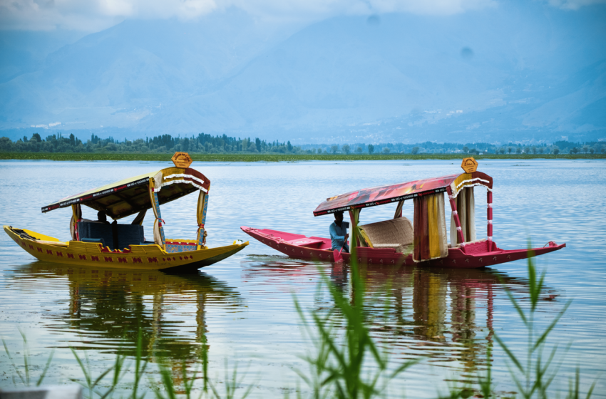  Asian Paints’ love letter to Kashmir now floats on the Dal Lake