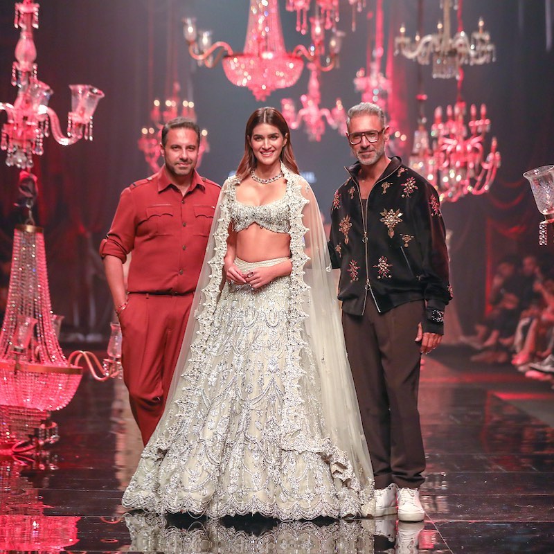 luxury news updates