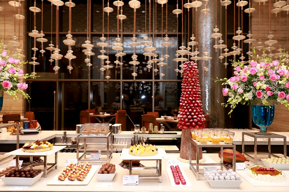 JW Cafe, JW Marriott Mumbai Sahar