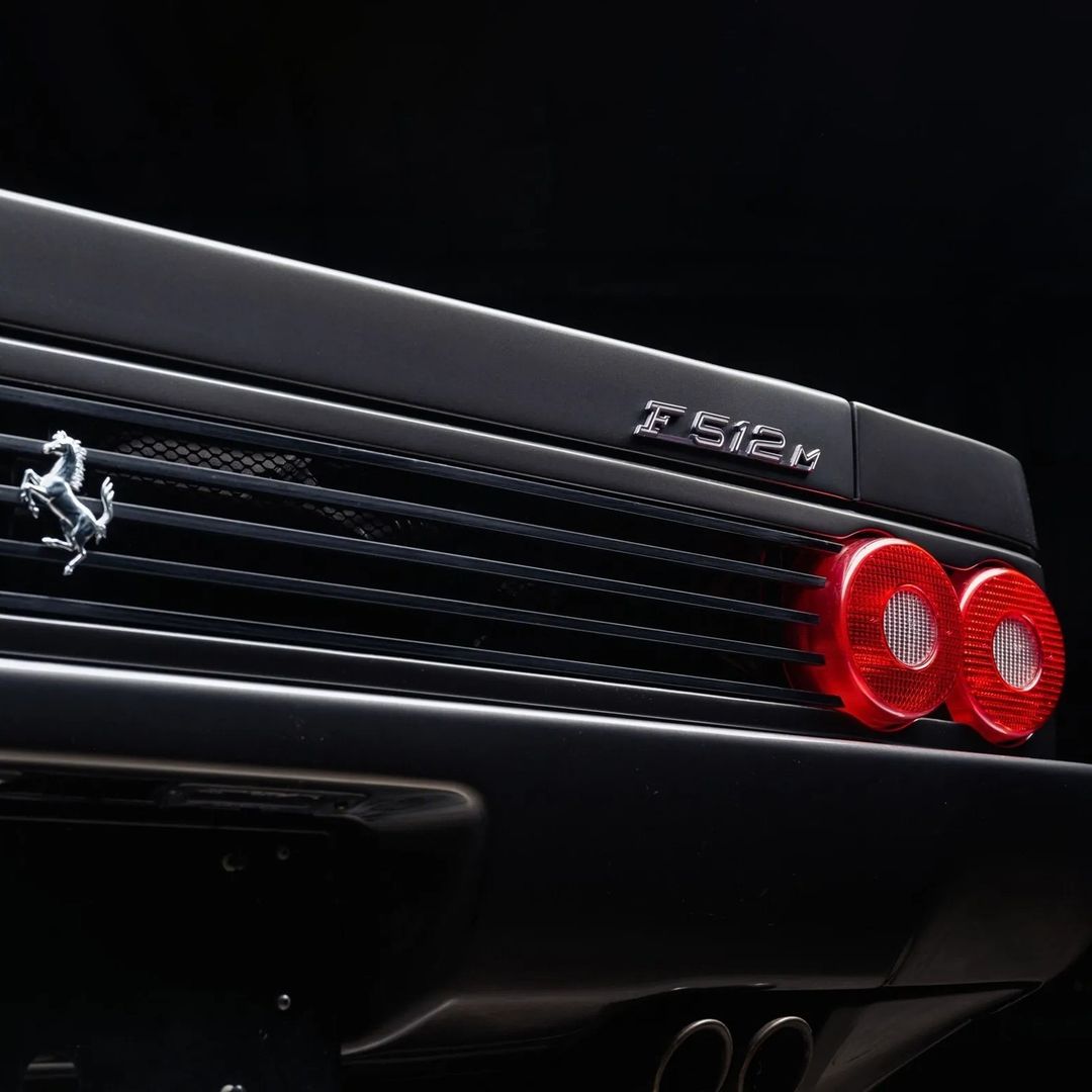 Ferrari F512M back