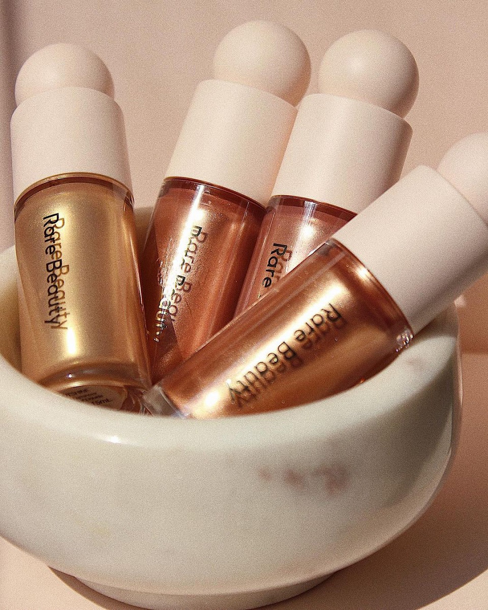 Rare Beauty Positive Light Liquid Luminizer