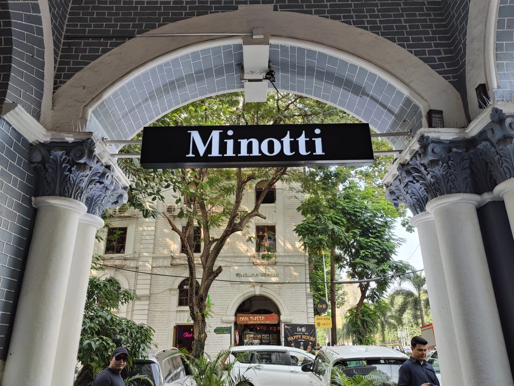 Minotti-Mumbai-showroom-6-