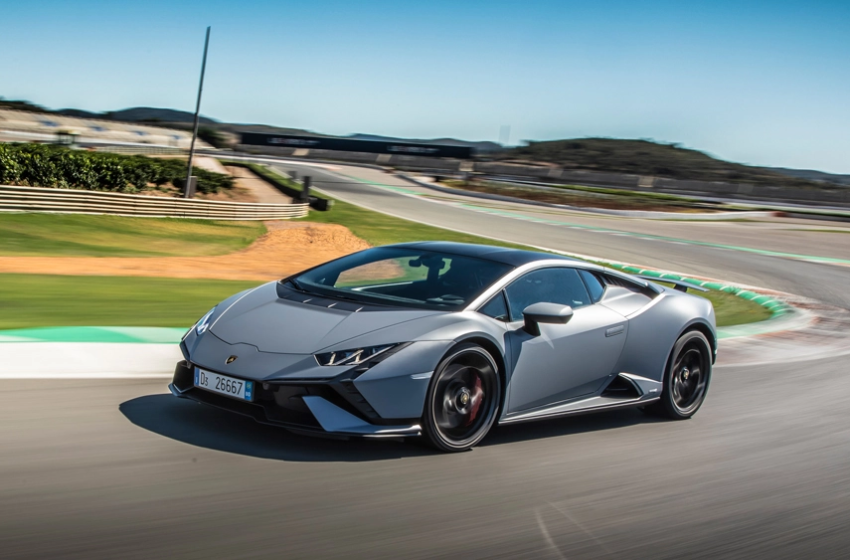  Lamborghini sets a new sales record for 2022; all vehicles sold out till 2024