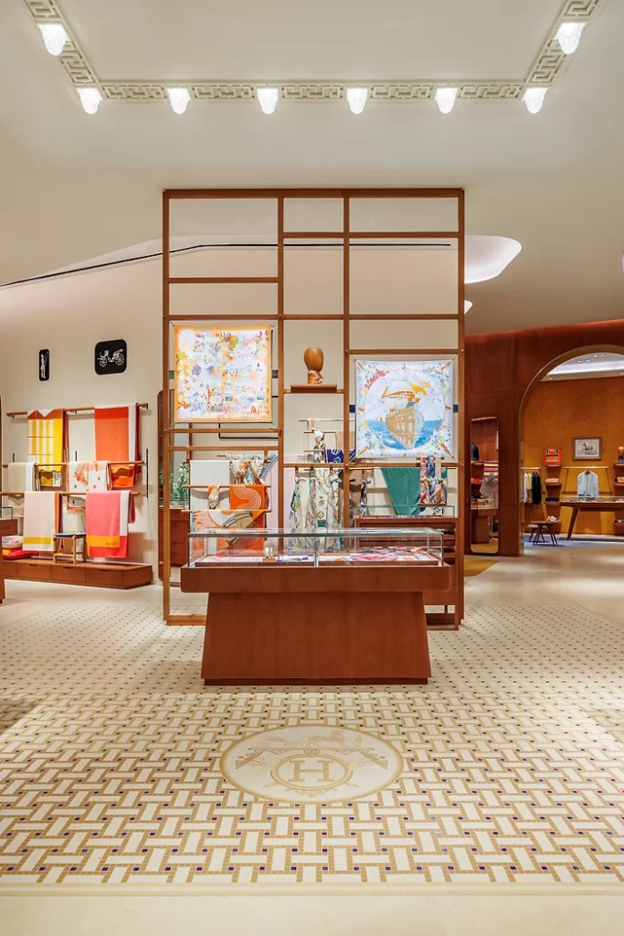 Luxury news updates: