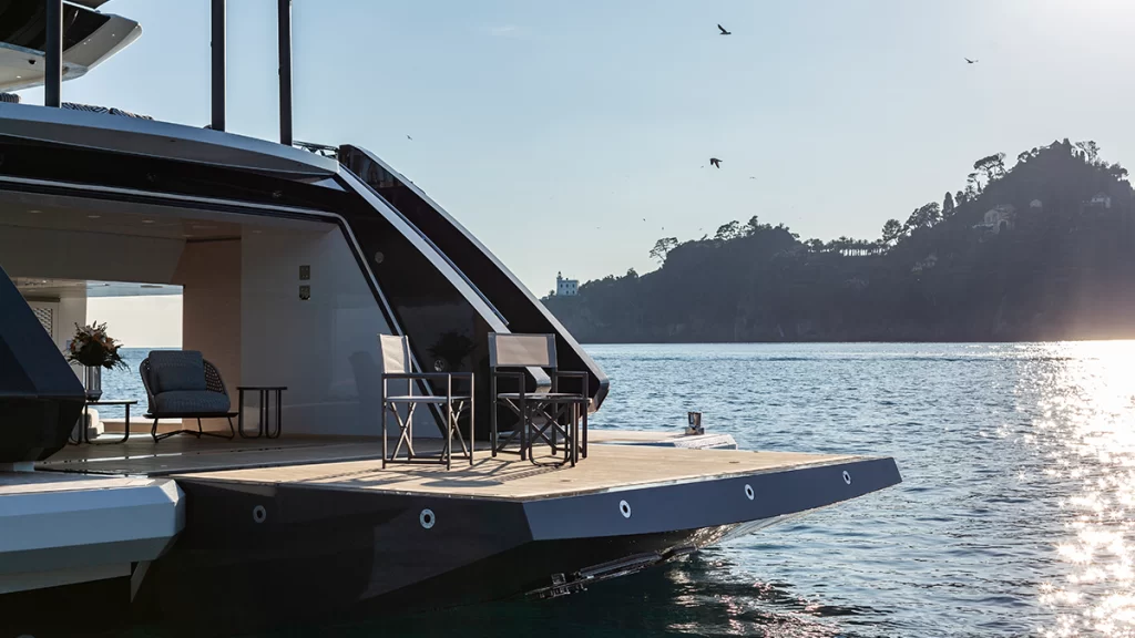 Tanoka's new superyacht Beach club