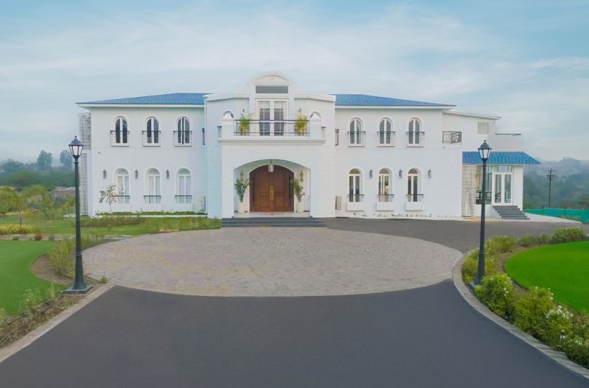  Holland House: A Quiet French Interlude in Nashik’s Wine Country